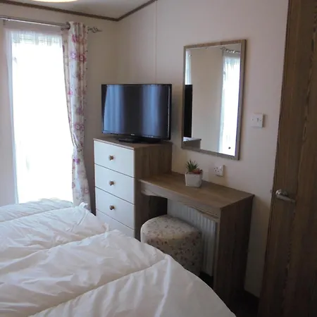 The Grange Ingoldmells: Elan 6 Berth, Central Heated, Wrap Around Decking Exterior photo