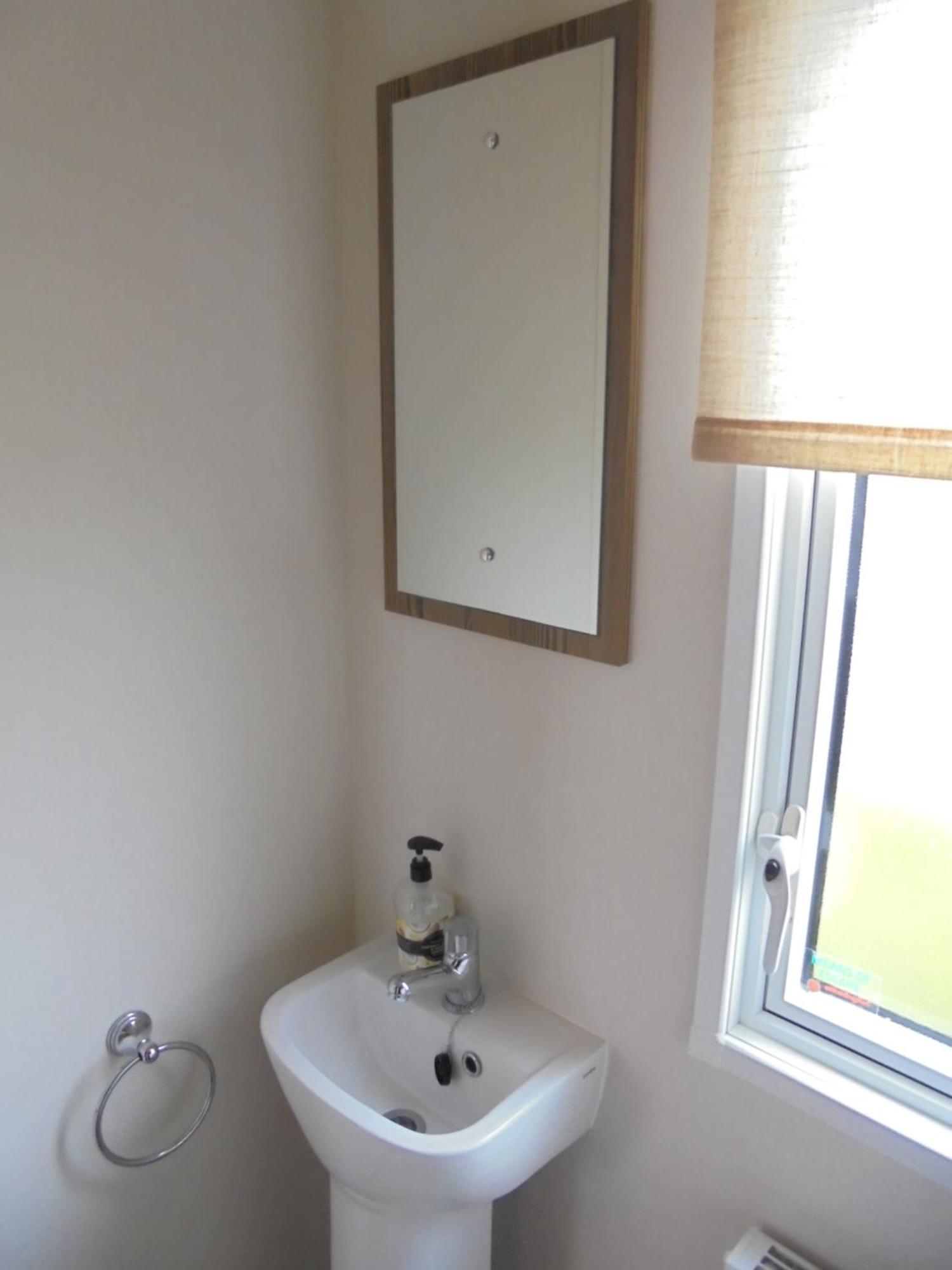 Holiday home The Grange Ingoldmells: Elan 6 Berth, Heated, Wrap Around Decking