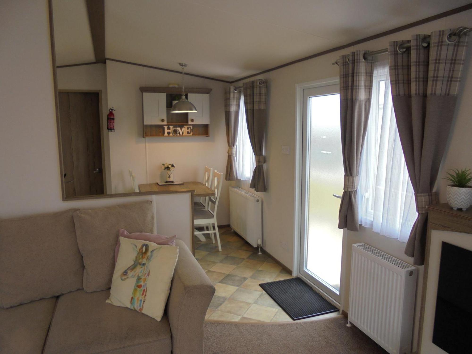 Holiday home The Grange Ingoldmells: Elan 6 Berth, Heated, Wrap Around Decking Ingoldmells