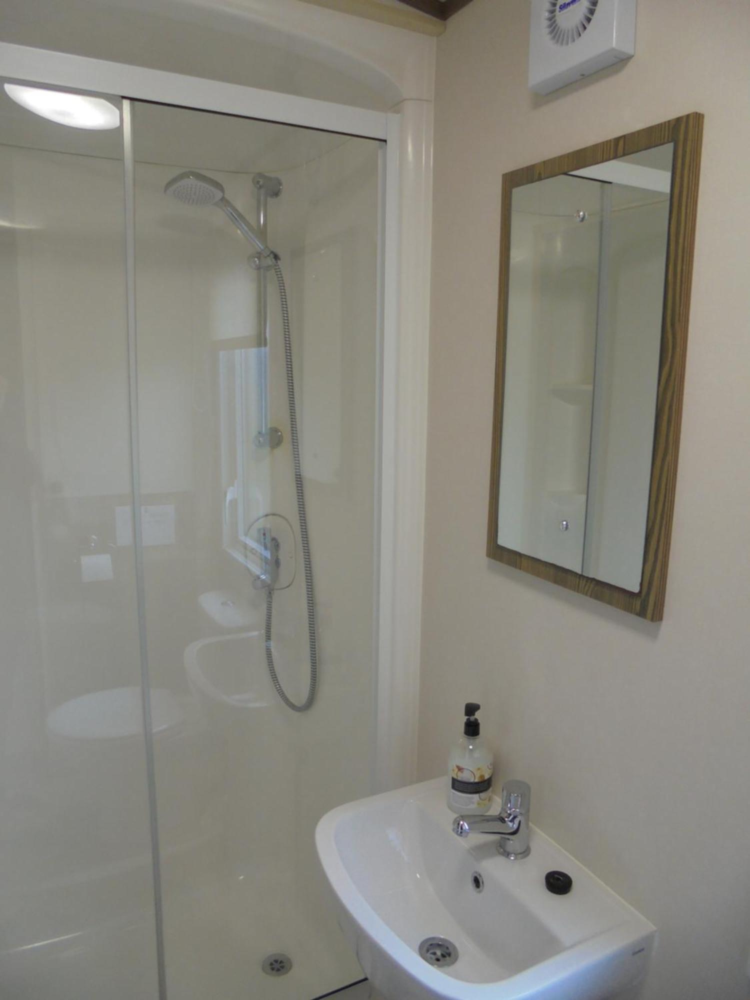The Grange Ingoldmells: Elan 6 Berth, Heated, Wrap Around Decking Holiday home Ingoldmells
