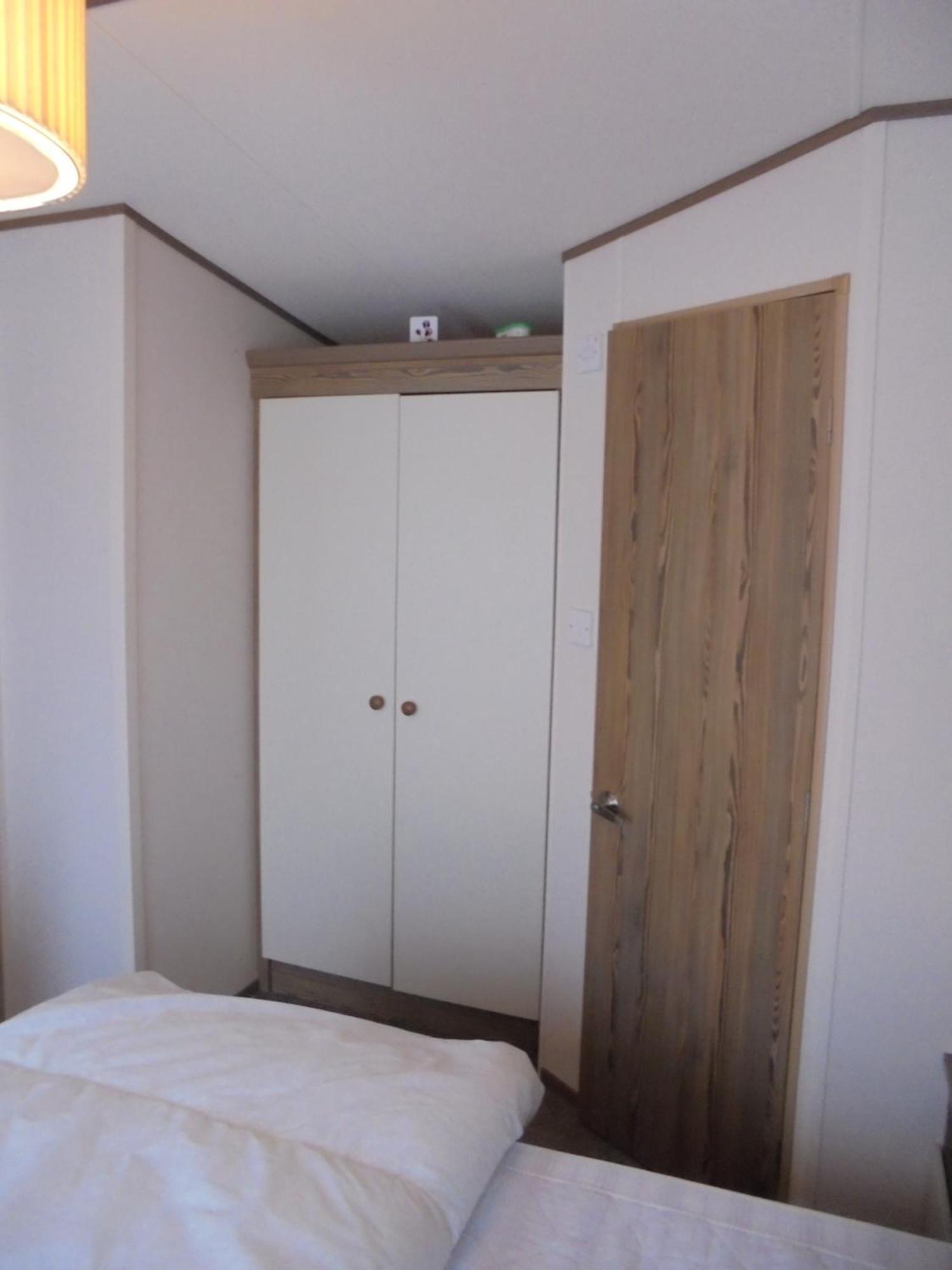 The Grange Ingoldmells: Elan 6 Berth, Heated, Wrap Around Decking *