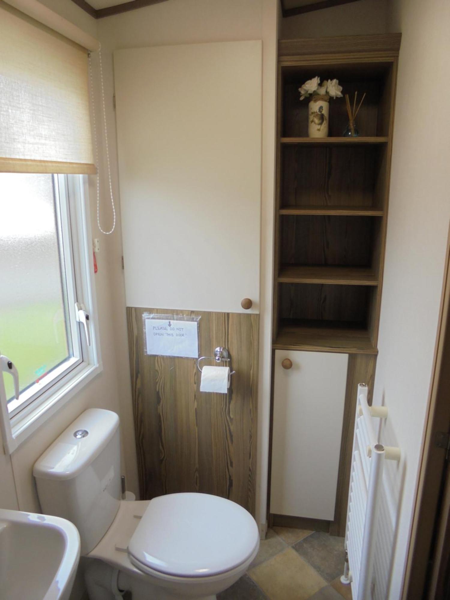 The Grange Ingoldmells: Elan 6 Berth, Heated, Wrap Around Decking Holiday home Ingoldmells